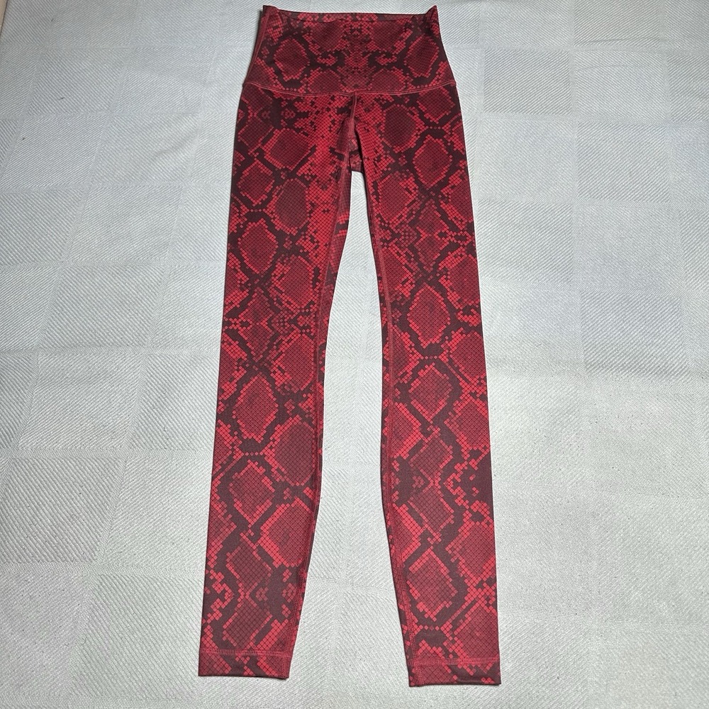 Lululemon Wunder Under Pant Size 4 Hi-Rise Ziggy Snake Red Tide Cranberry